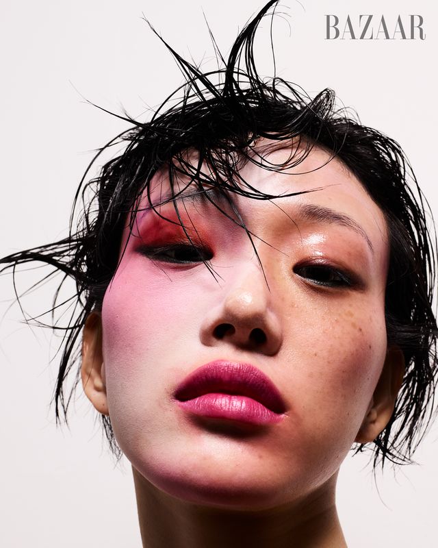 Model Sora Choi Hasn't Used A Towel On Her Face In 5+ Years