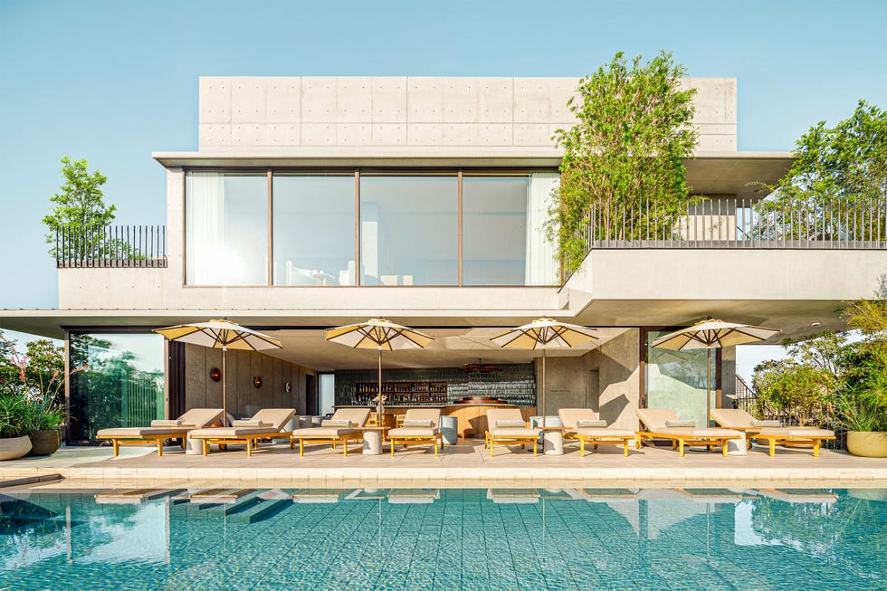 the pool at trunk hotel yoyogi park