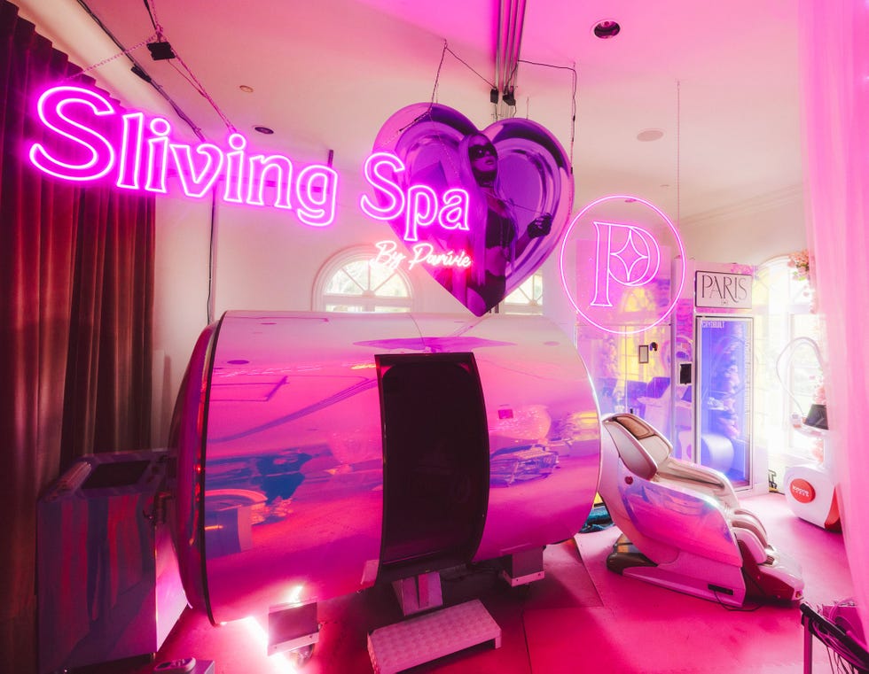 paris hiltons at home beauty spa