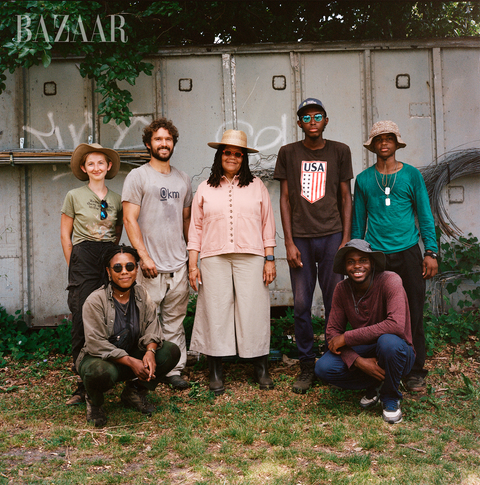 linda goode bryant and urban farmers at the project eats farm on randall's island