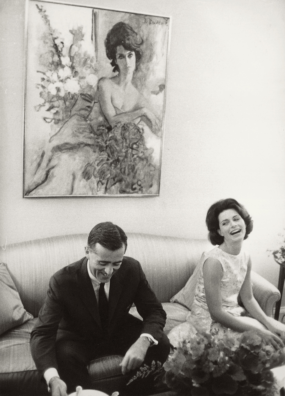 deeda blair food, flowers, and fantasy by deeda blair © rizzoli new york, 2022, pictured the newlywed blairs at home in the embassy residence, copenhagen, 1961they sit beneath rené bouché’s portrait of deeda