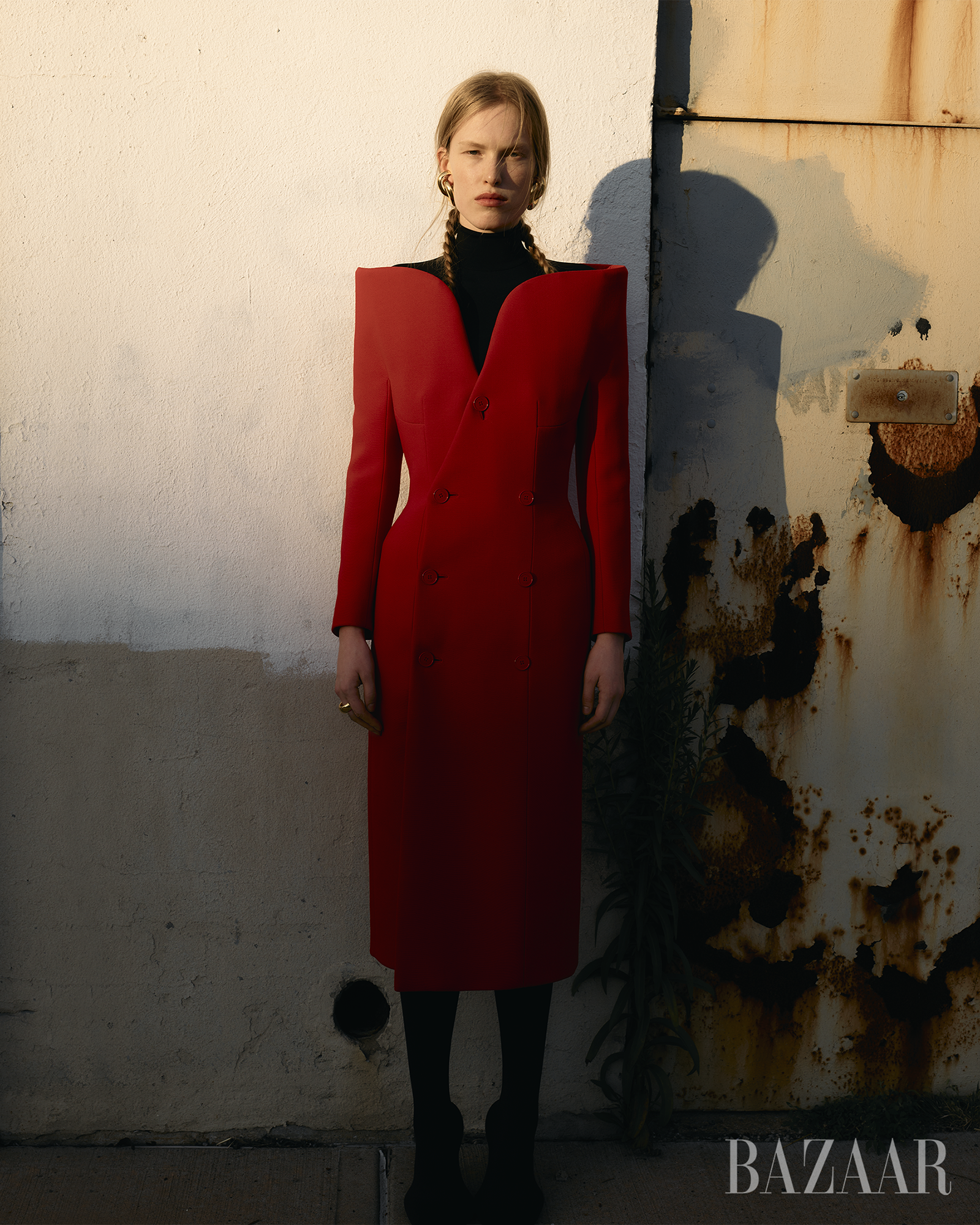 Charlize Theron Chooses an Everyday Option from Bottega Veneta