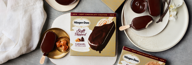 Food, Cuisine, Dessert, Dish, Bossche bol, Frozen dessert, Ingredient, Chocolate, Pudding, Boston cream pie, 