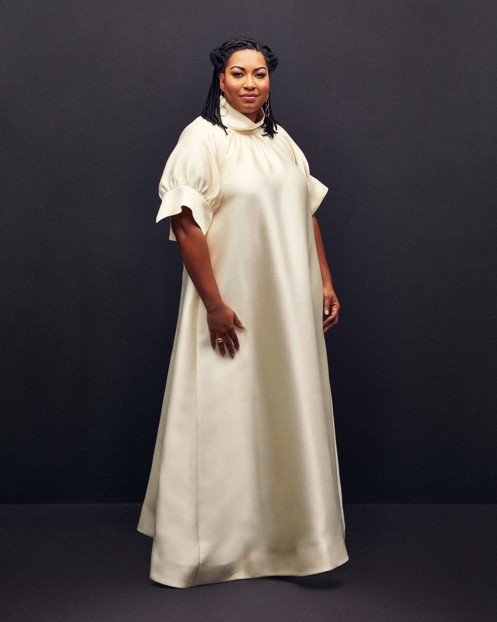 Clothing, White, Dress, Formal wear, Fashion, Robe, Gown, Sleeve, Outerwear, Beige, 