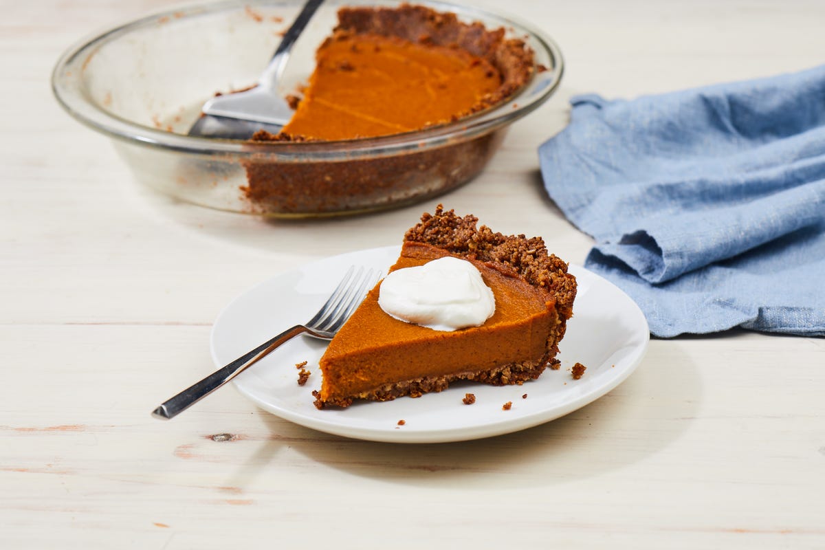 preview for EVERYONE Will Be Sneaking Slices Of This Vegan Pumpkin Pie
