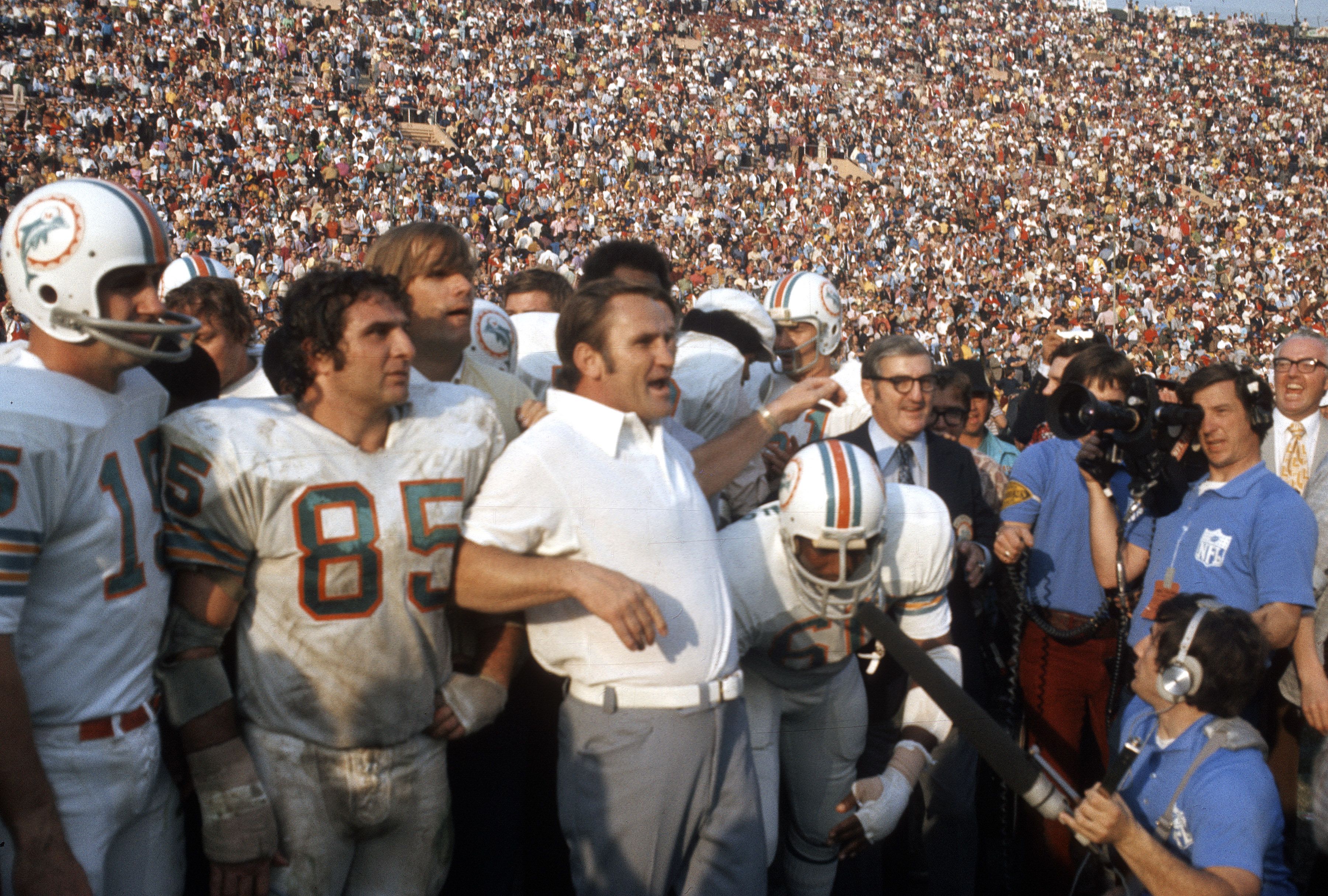 Rare and Captivating Photos from the 1970 NFL Season