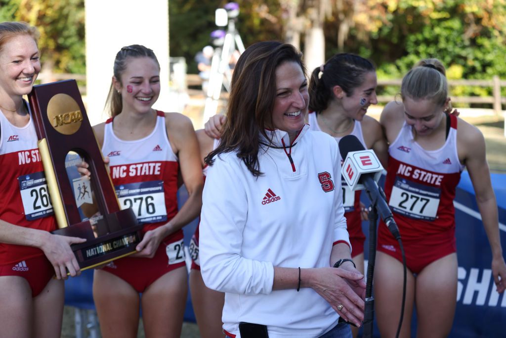 https://hips.hearstapps.com/hmg-prod/images/head-coach-laurie-henes-of-the-nc-state-wolfpack-talks-to-news-photo-1673307098.jpg