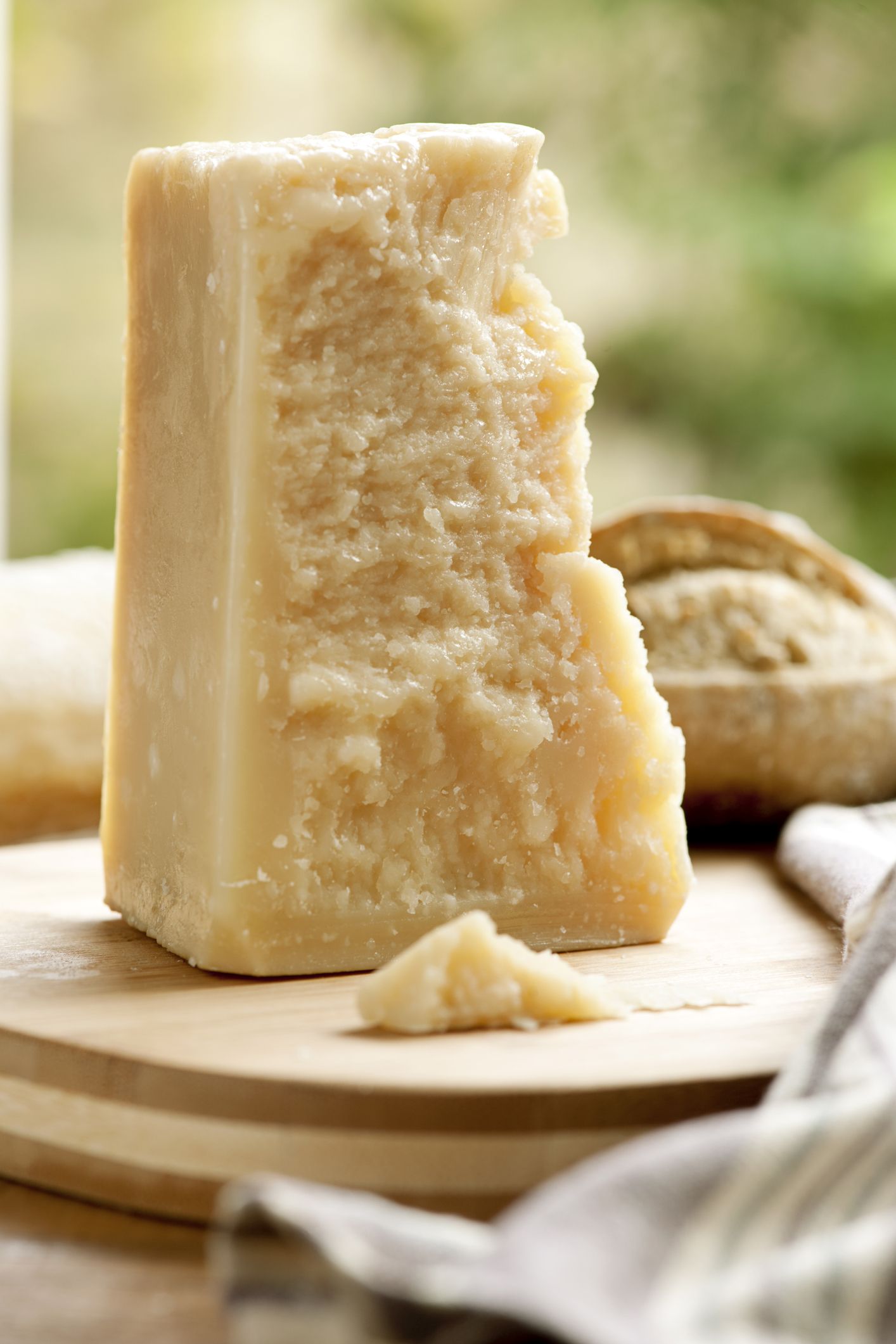 7 Healthiest Cheeses - Best Cheese For Weight Loss