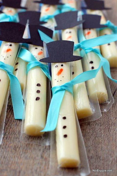 christmas snacks string cheese snowmen