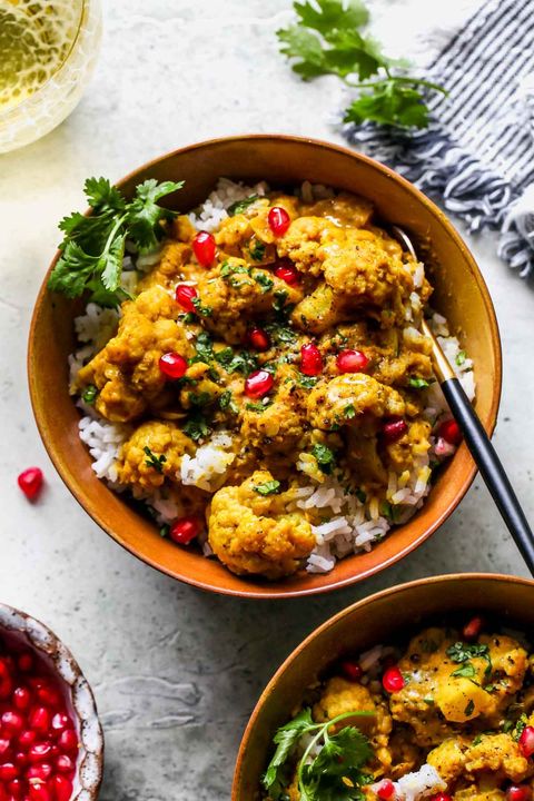 slow cooker cauliflower lentil curry with pomegranate
