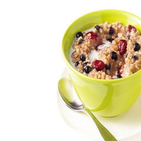 healthybreakfaststoloseweight-slowcookermapleberryoatmeal- healthybreakfaststoloseweight-slowcookermapleberryoatmeal-