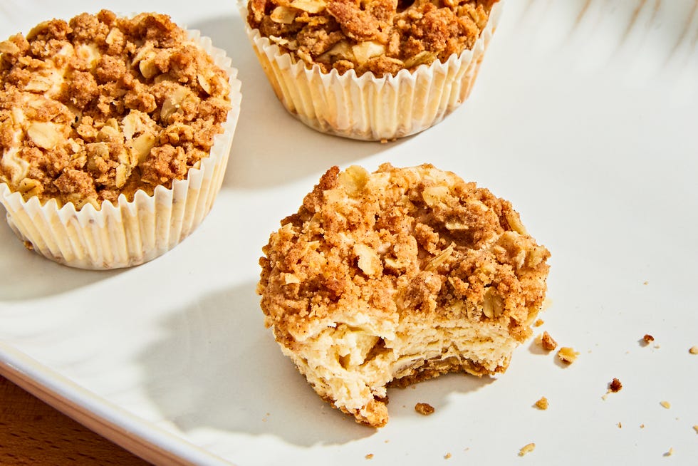 mini apple pie cheesecakes