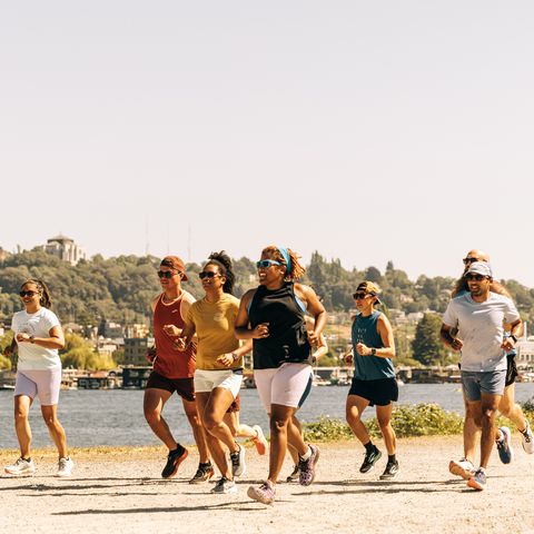 brooks running runners in a group in seattle