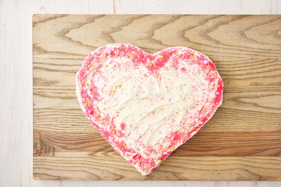 Make a Heart-Shaped Valentine's Day Cake - Southern Cravings
