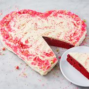 food, heart, cuisine, dish, baked goods, dessert, valentine's day, ingredient, red velvet cake, kuchen,
