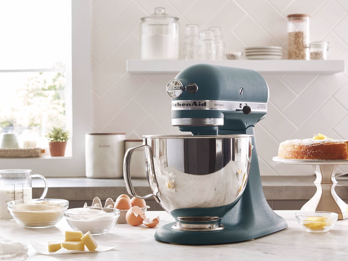 modnes præmie klon Target Is Selling a KitchenAid Stand Mixer Designed by Hearth & Hand