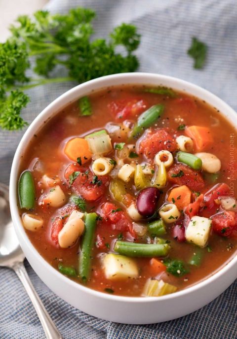 Hearty Slow Cooker Minestrone Soup