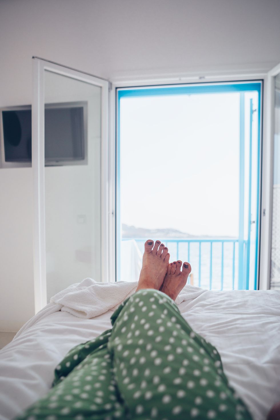 13 ways to stay cool at night that actually work in hot weather