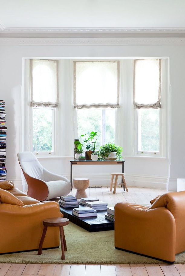 Modern Minimalistic Home Decor Items for Living Room Interior