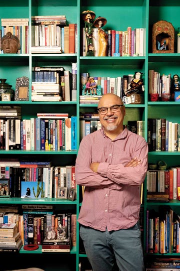 héctor tobar