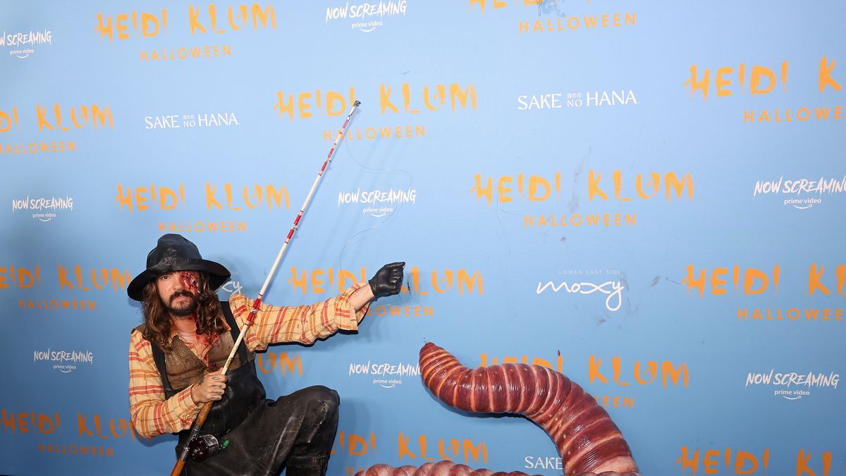 preview for All of Heidi Klum's epic Halloween costumes