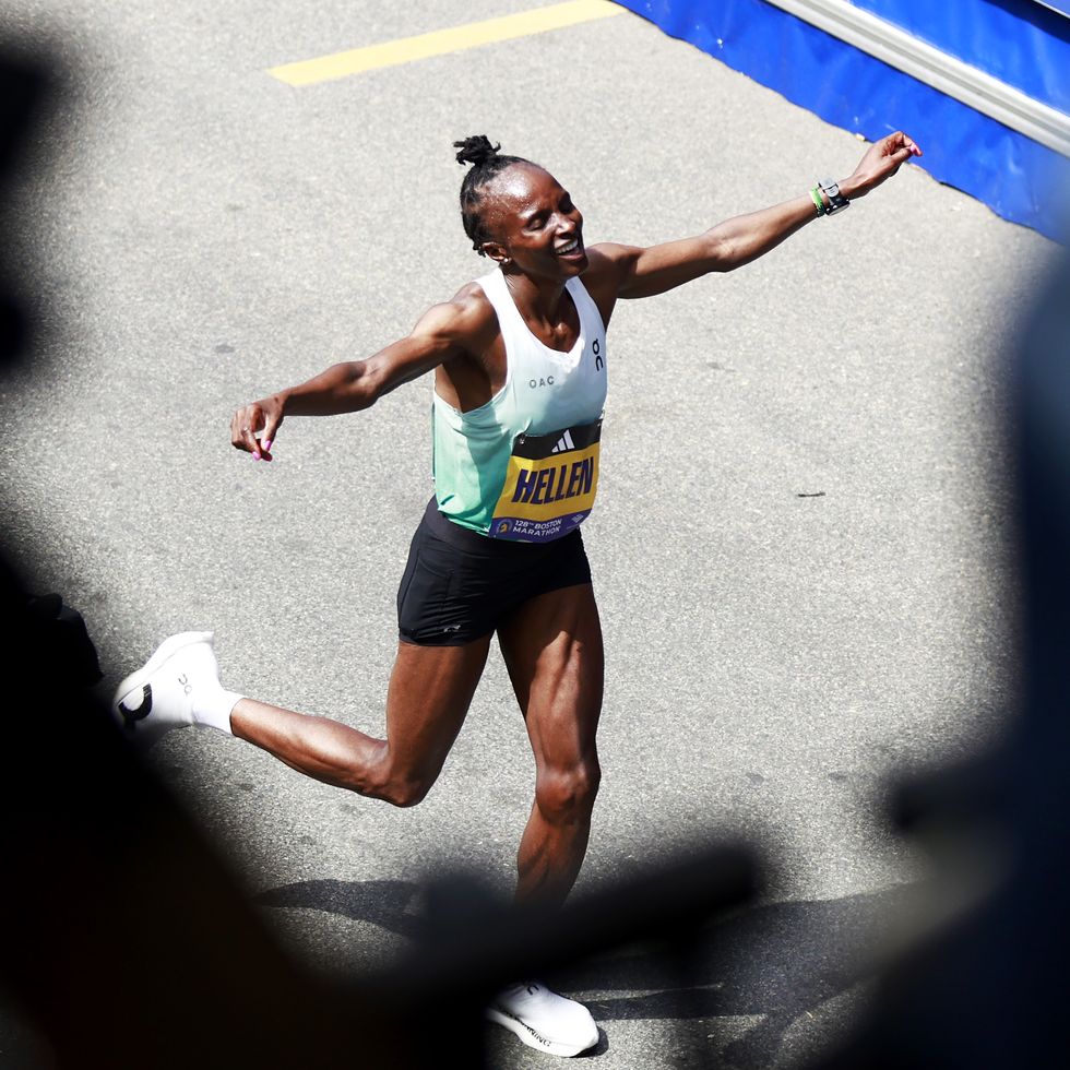 hellen obiri tras ganar el maratón de boston 2024