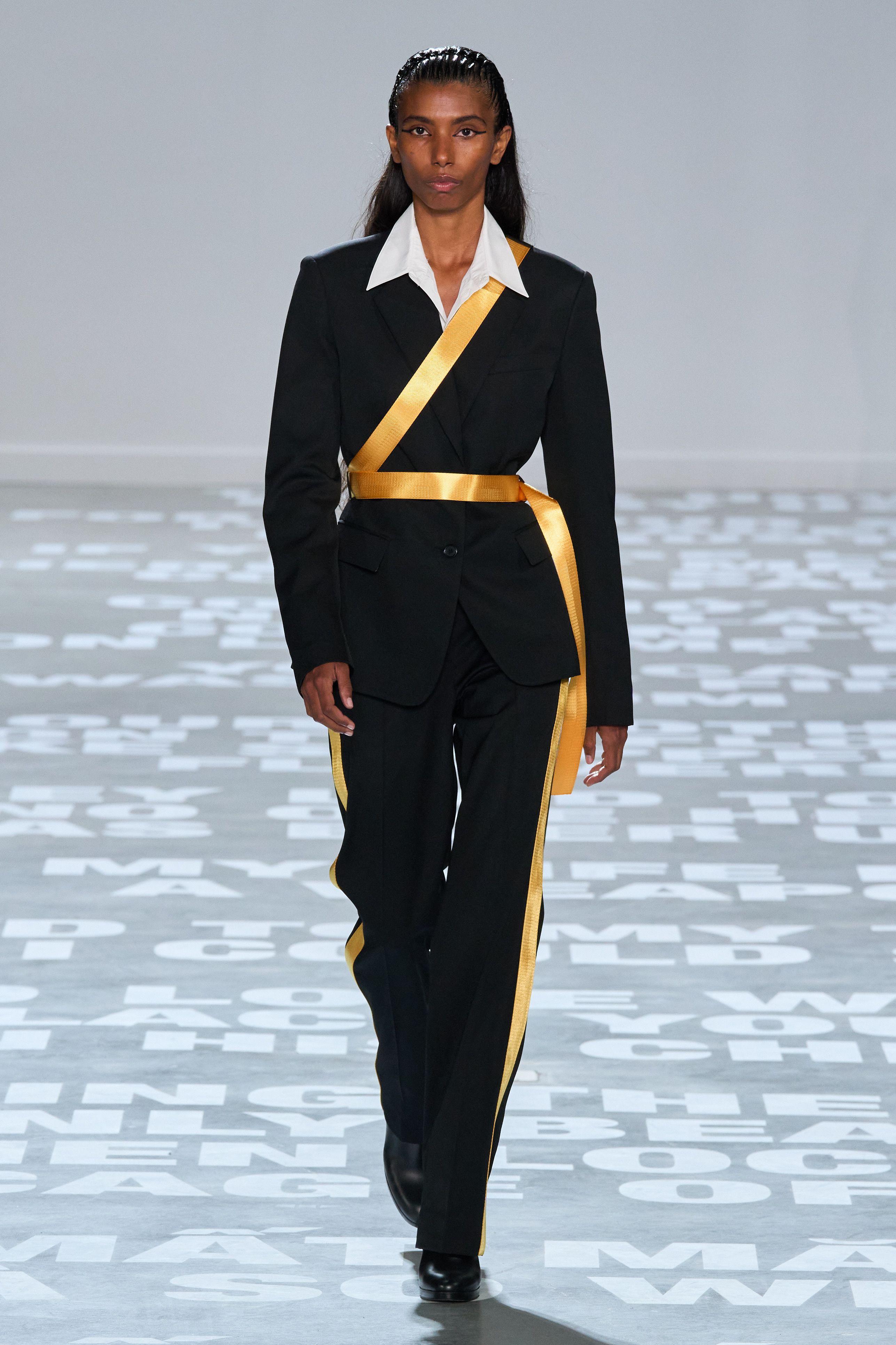 ヘルムート ラング(HELMUT LANG)2024春夏コレクション ヘルムート ラング(HELMUT LANG)2024春夏コレクション