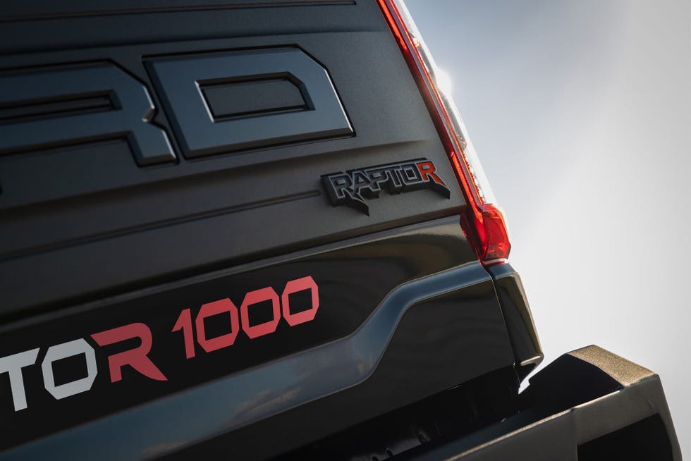 hennessey-velociraptor-1000-release-low-