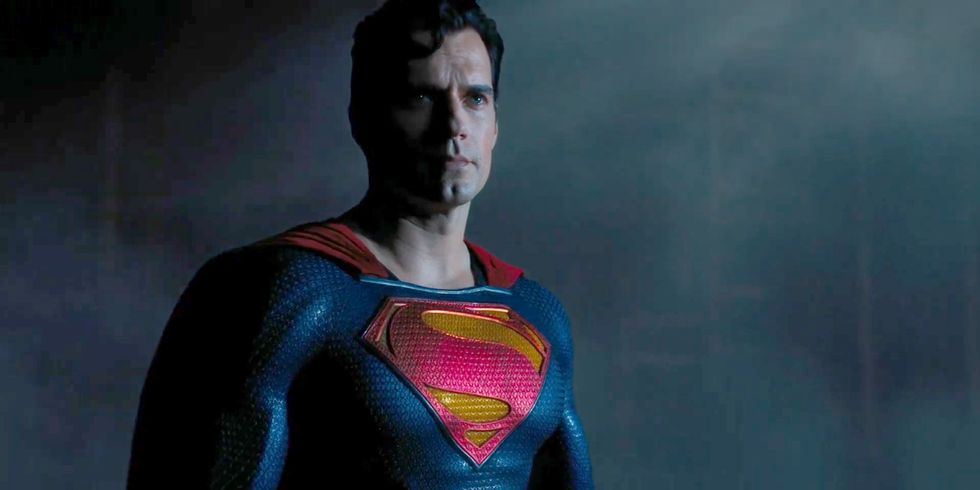 Watch: Henry Cavill Rocks Superman Shirt But Isn't Recognized in