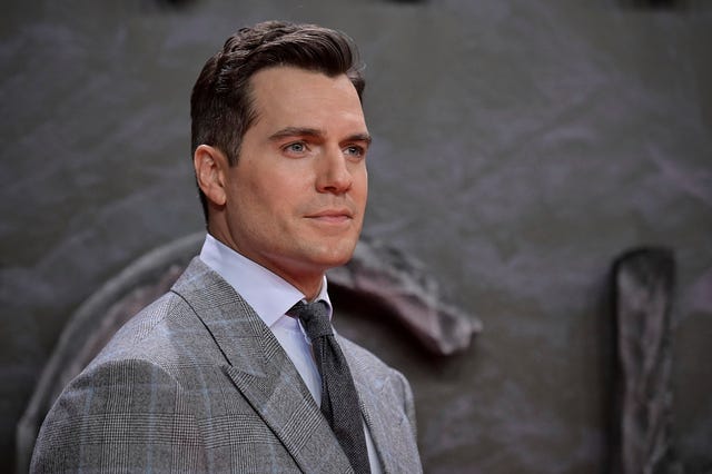 Henry Cavill vai estrelar novo thriller de ação de Guy Ritchie