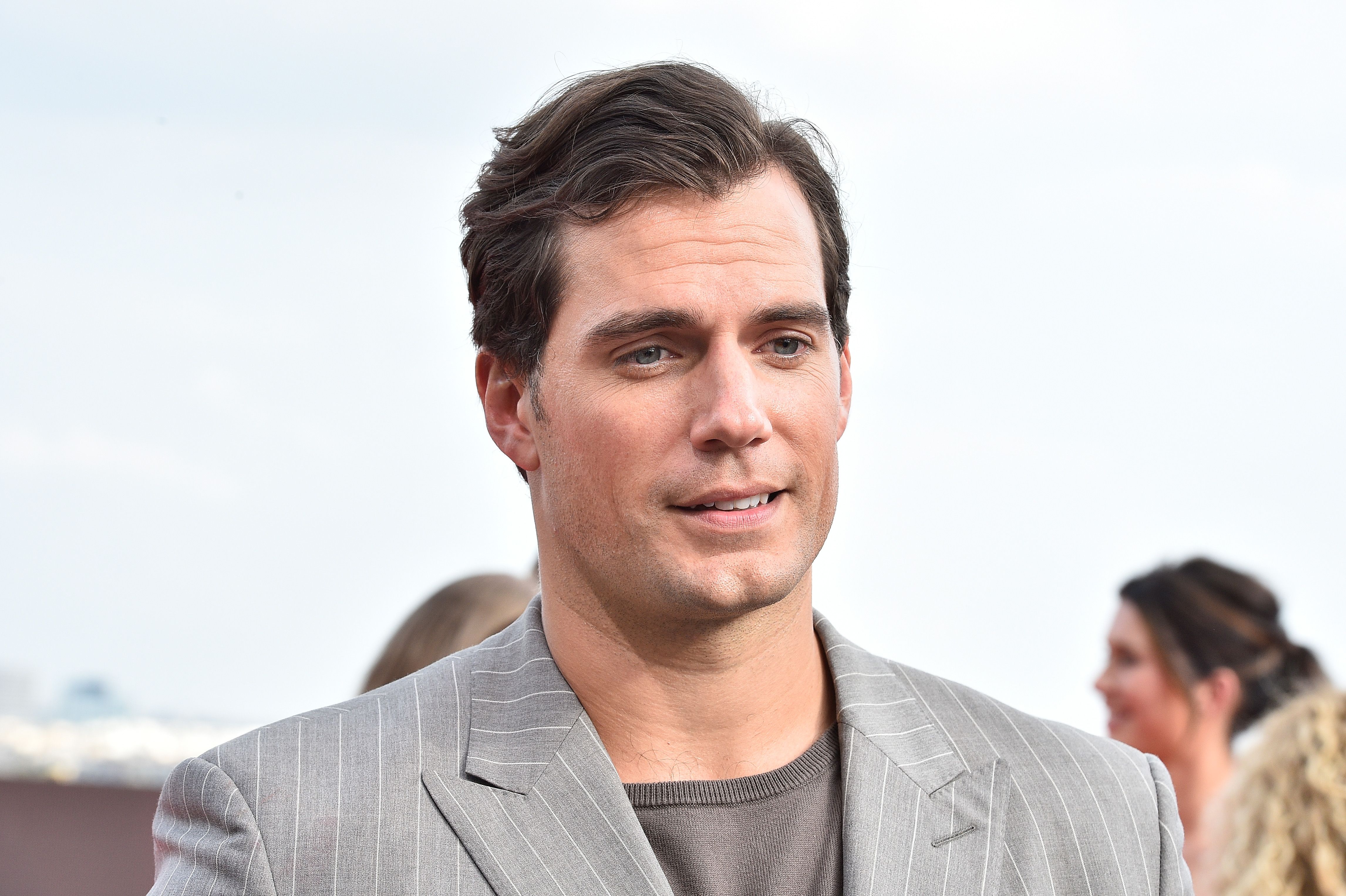 Henry Cavill no consiguió ser James Bond por estar 