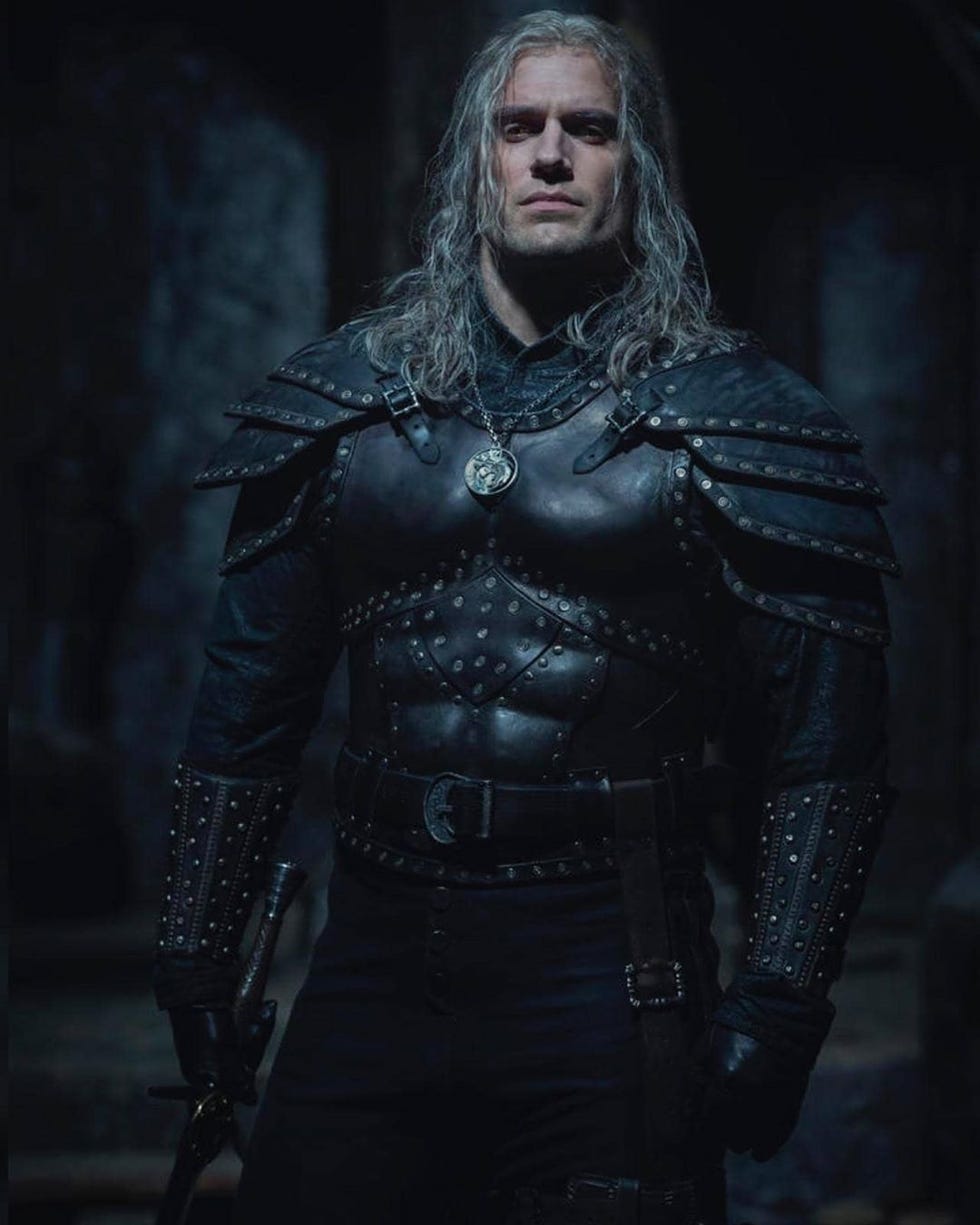 henry cavill shares first look for the witcher season 2