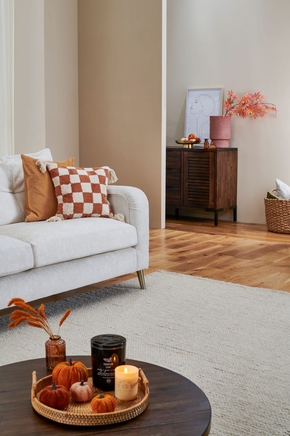 coffee table decor