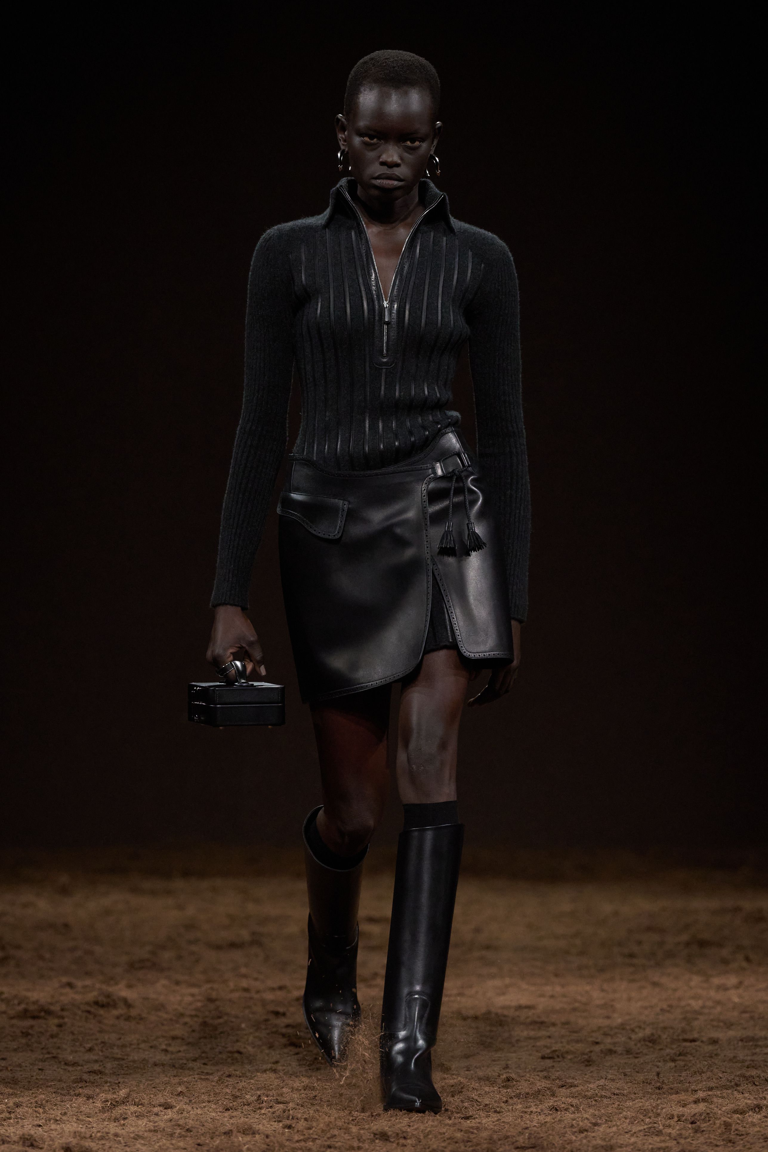 エルメス(HERMÈS)2025-26秋冬コレクション | ファッション エルメス(HERMÈS)2025-26秋冬コレクション | ファッション