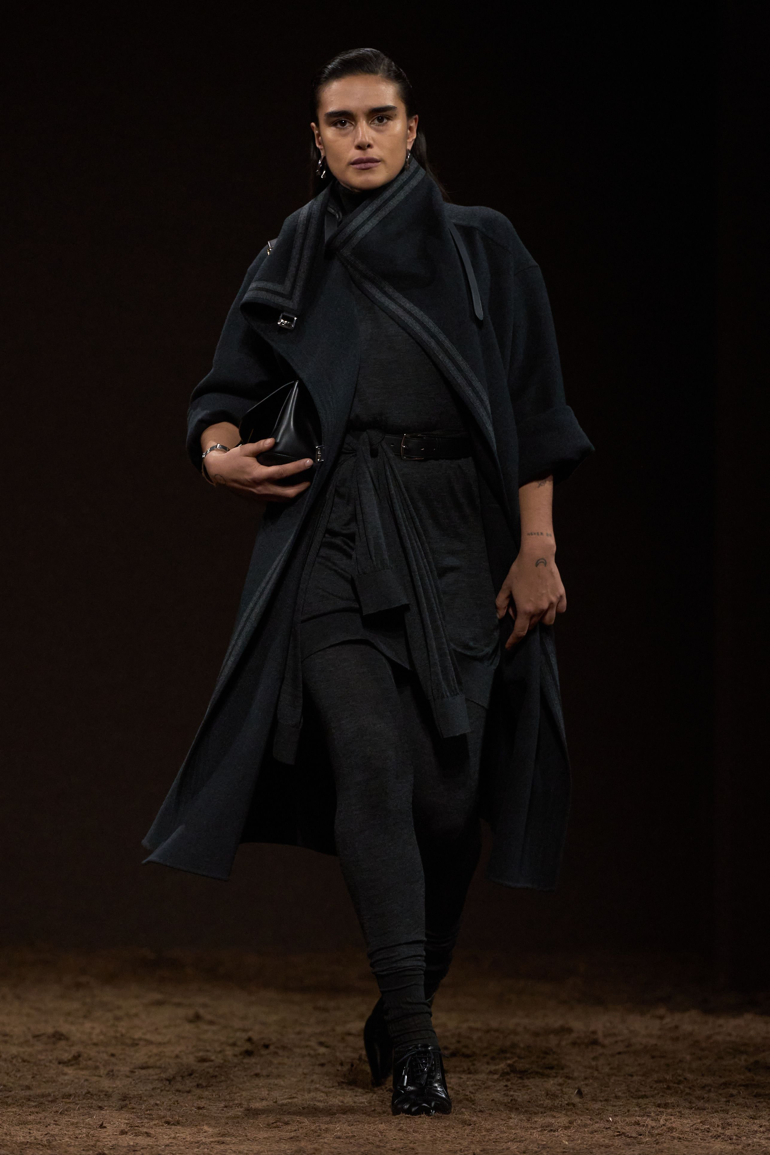 エルメス（HERMÈS）2025-26秋冬コレクション | ファッション