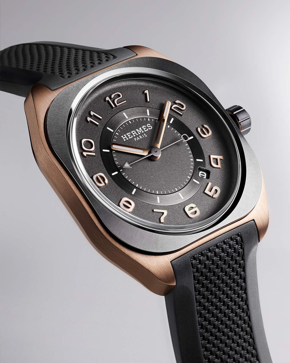 エルメス（Hermès）の腕時計「エルメス H08」グラスファイバー素材の4