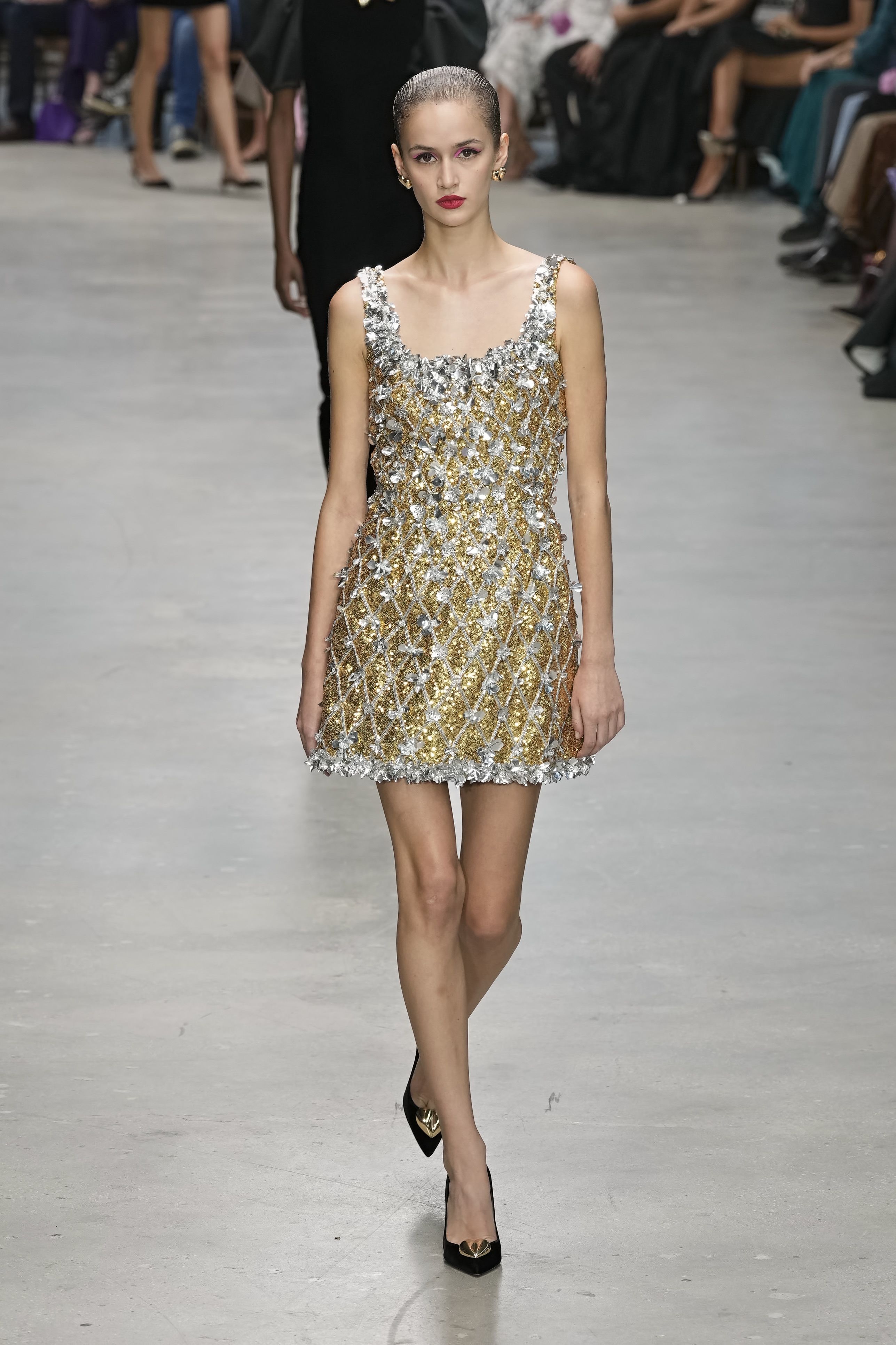 キャロリーナ ヘレラ（CAROLINA HERRERA）2024-25秋冬