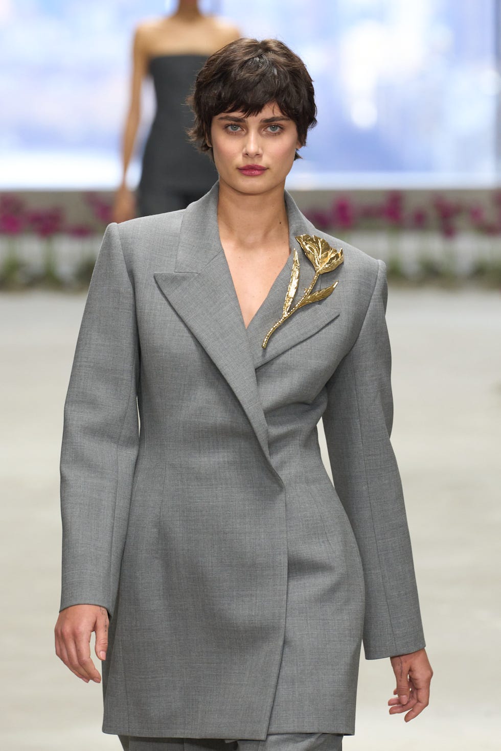 taylor hill walks carolina herrera fall 2025