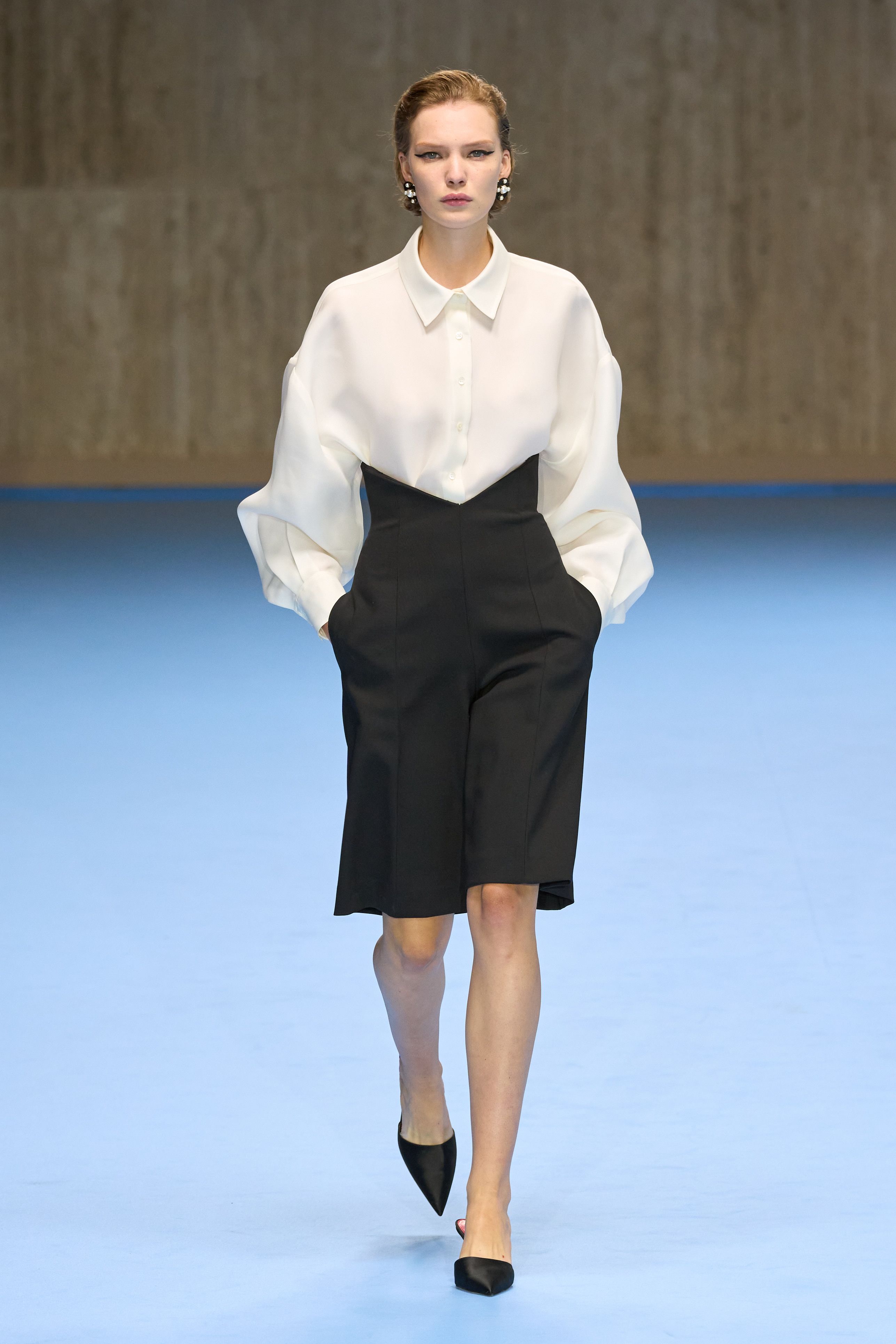 キャロリーナ ヘレラ(CAROLINA HERRERA)」2025春夏 キャロリーナ ヘレラ(CAROLINA HERRERA)」2025春夏
