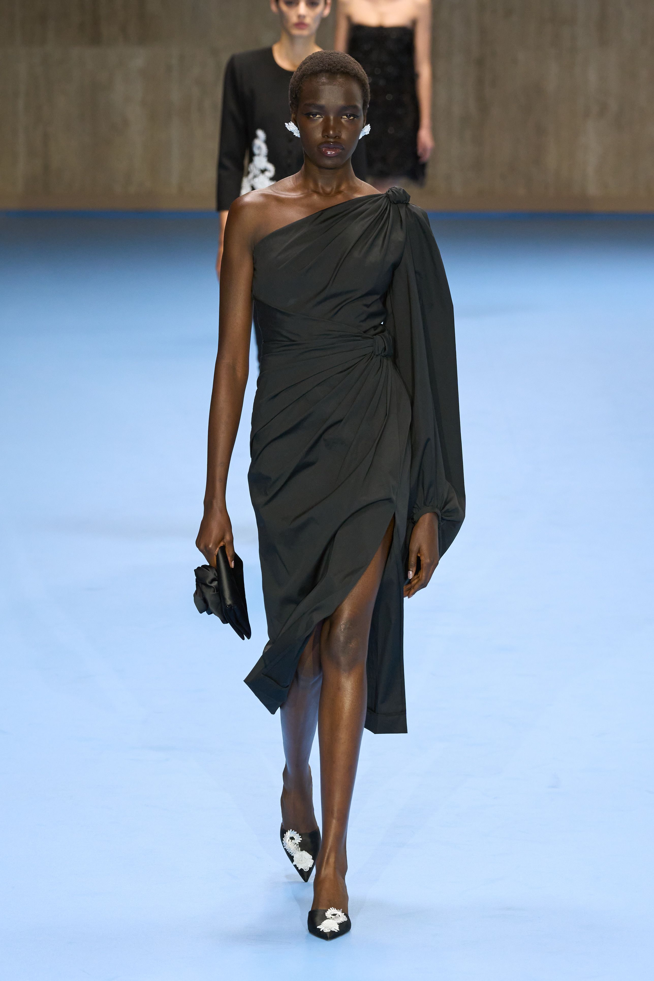キャロリーナ ヘレラ(CAROLINA HERRERA)」2025春夏 キャロリーナ ヘレラ(CAROLINA HERRERA)」2025春夏