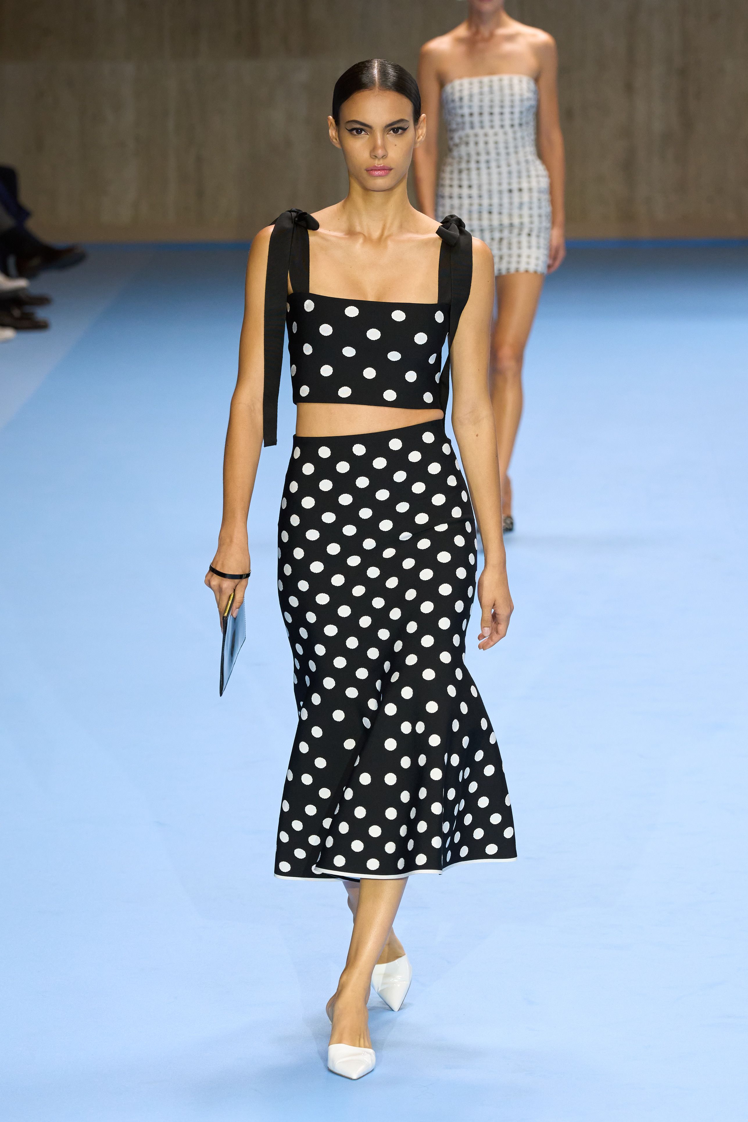 キャロリーナ ヘレラ(CAROLINA HERRERA)」2025春夏 キャロリーナ ヘレラ(CAROLINA HERRERA)」2025春夏