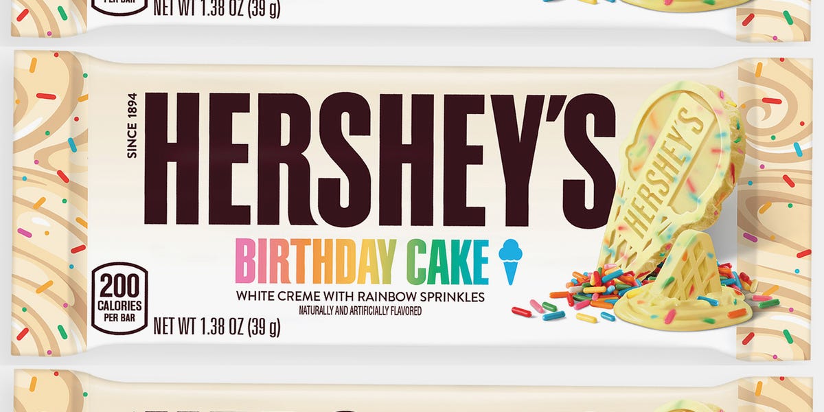 preview for 1 Woman, 20 Treats, And A 100-Degree Day: This Is The Hersheypark Eating Challenge