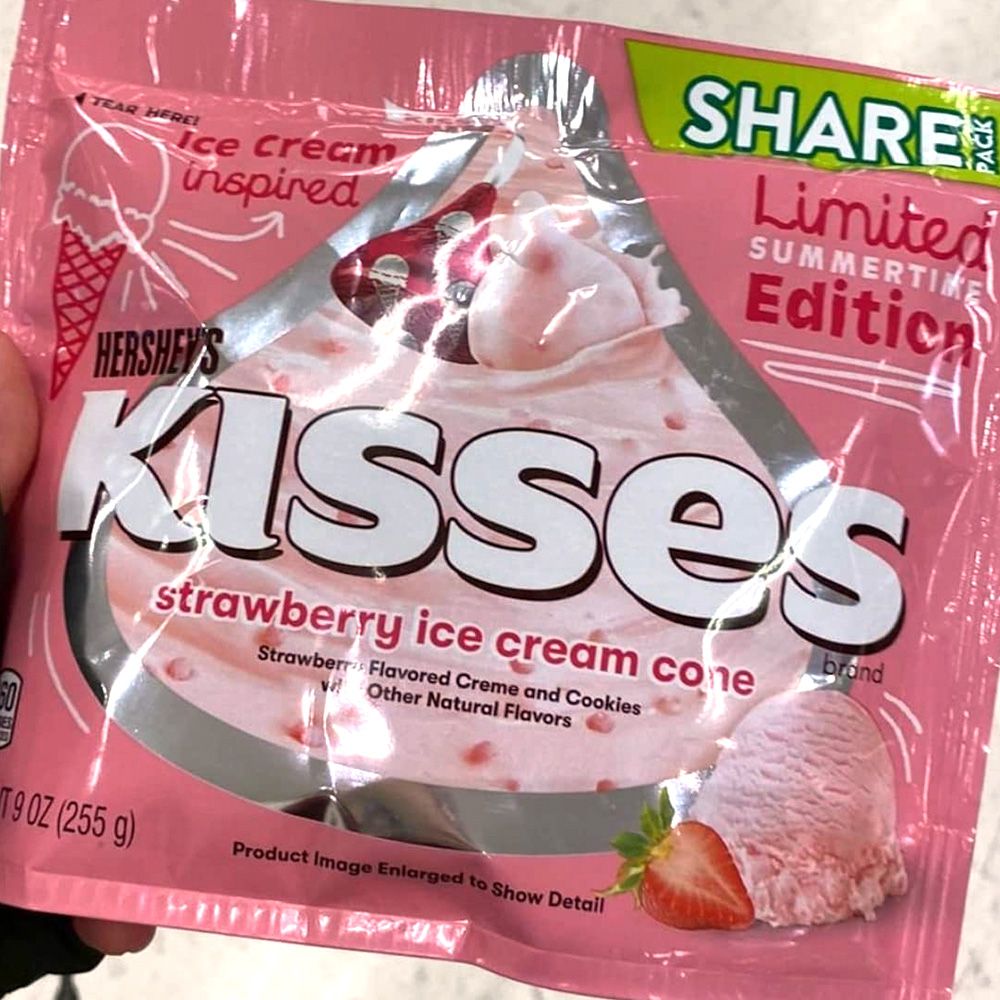 hershey's kisses strawberry ice cream cone