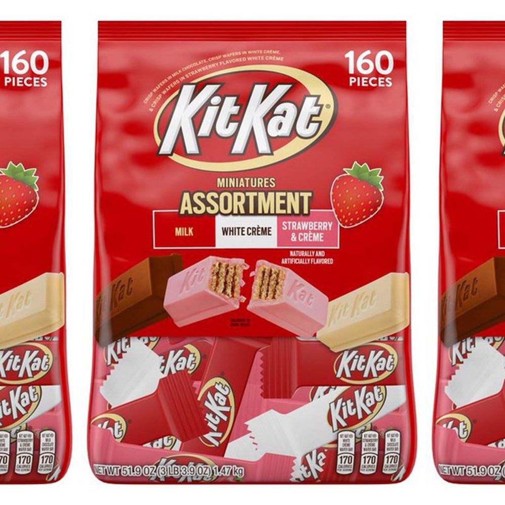 hershey's kit kat miniatures assortment with strawberry  creme flavor