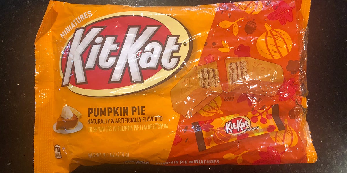 REVIEW: Pumpkin Pie Kit Kats - Junk Banter