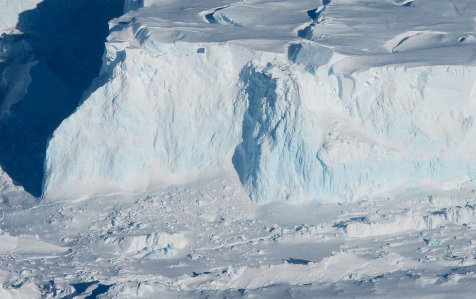 De Thwaites ijskap op Antarctica smelt in rap tempo