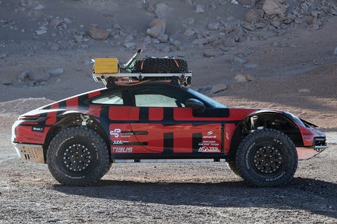 lifted porsche 911 prototype side view