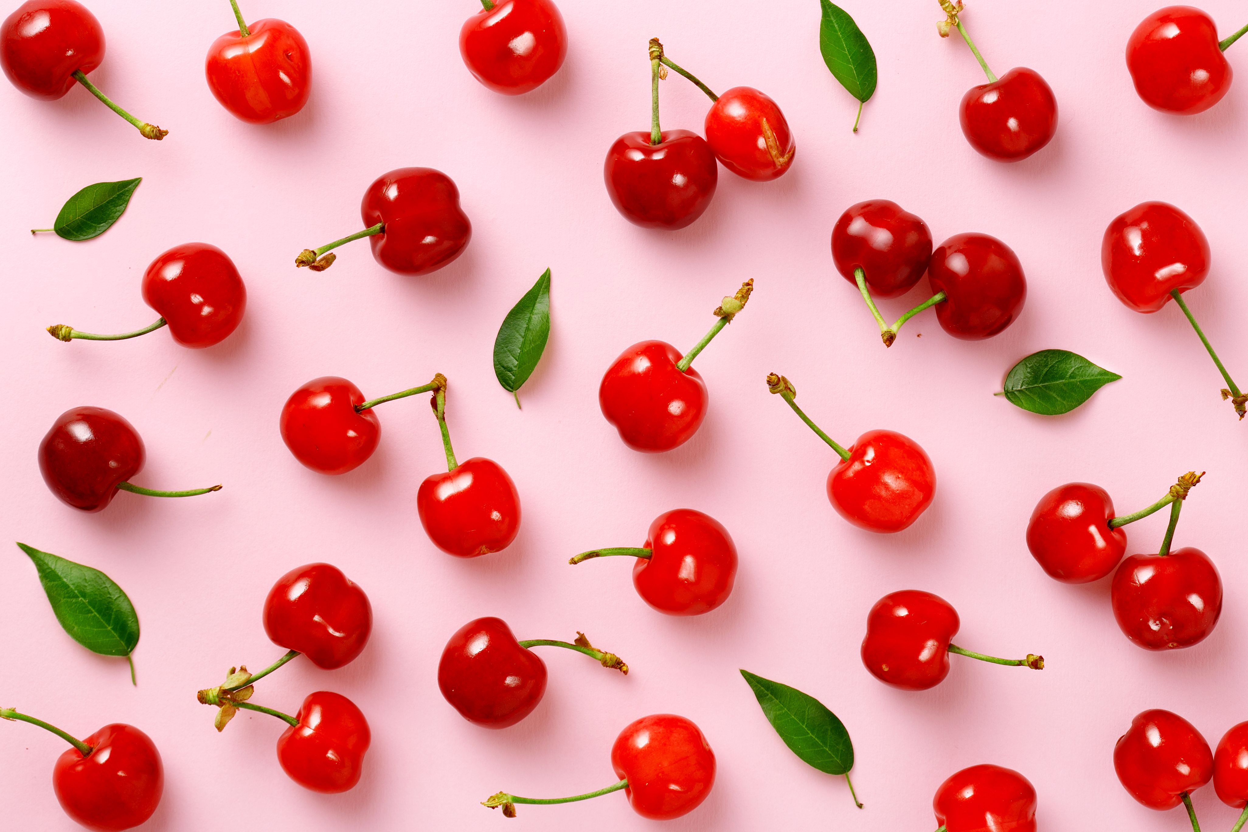 8 Health Benefits Of Cherries, According To Nutritionists