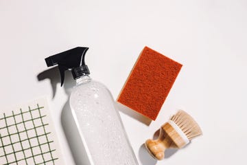 things not to clean with vinegar