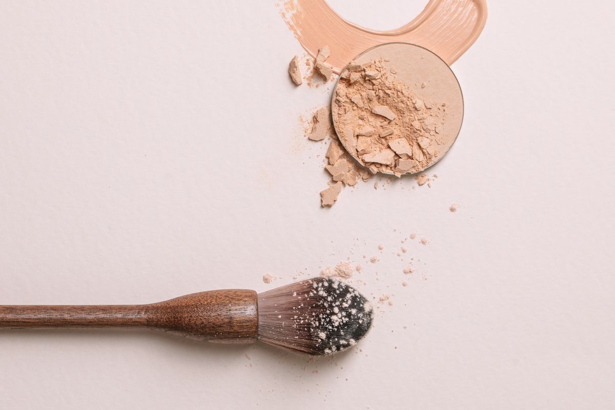 mens fattige Søndag The Best Talc-Free Beauty Products - Risks of Talc in Makeup